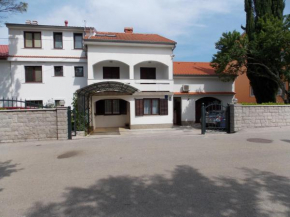 Apartments Ćutić